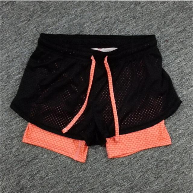 Спортивные женские шорты
