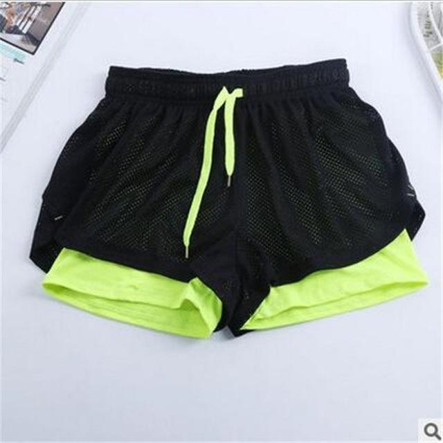Спортивные женские шорты