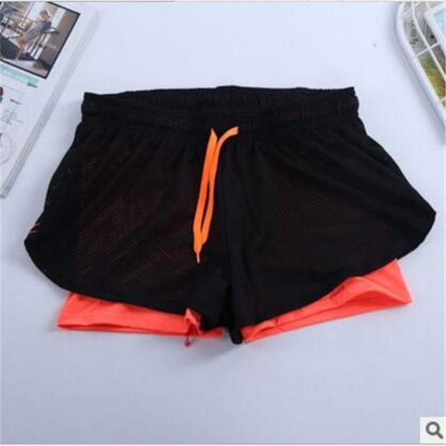 Спортивные женские шорты