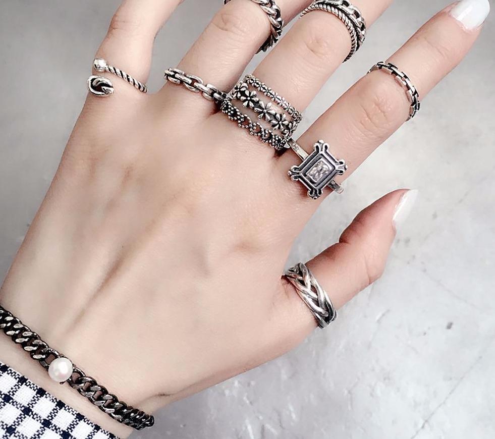 Серебряное кольцо