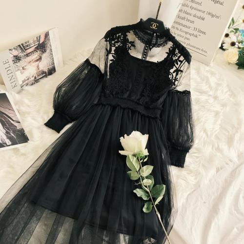 Модное прозрачное платье